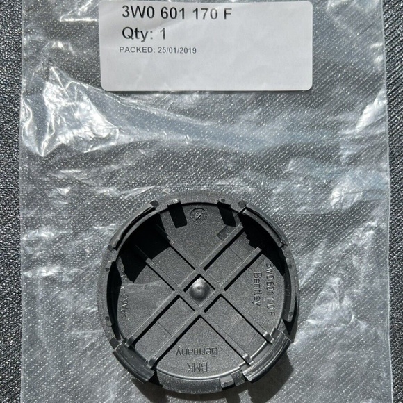 COPY - 1PC Bentley Continental GT GTC Spur Wheel Cap Centre Cap 3W0601170F Genu… - Picture 3 of 7